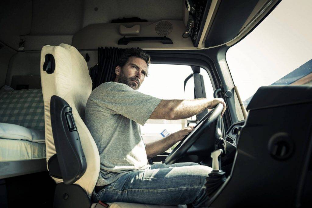 How Long Does It Take To Get a CDL? Phoenix Trucking Jobs